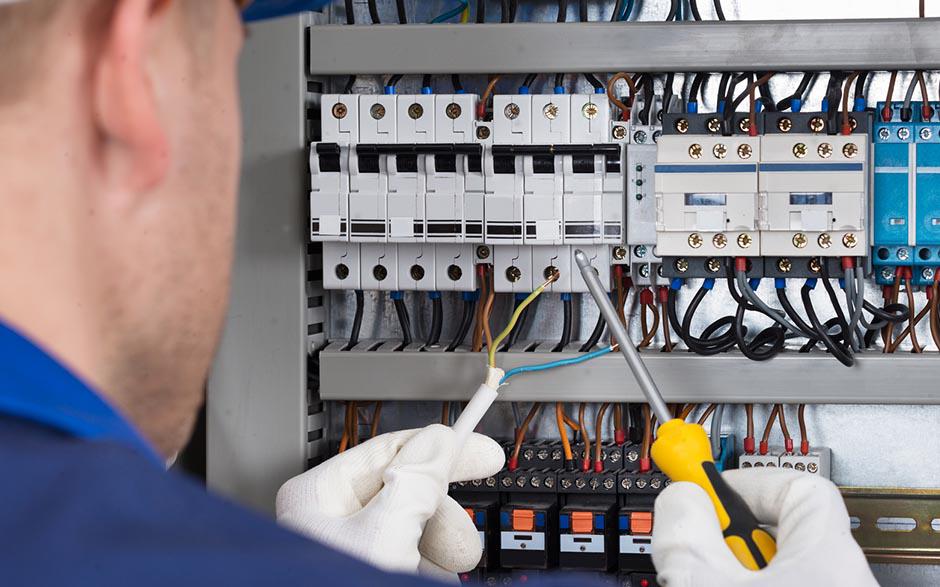 recherche électricien bâtiment Courbevoie